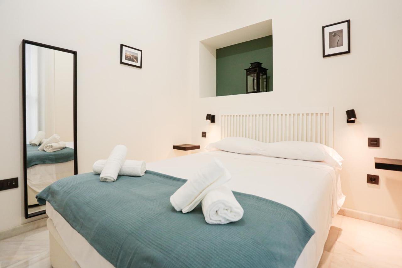 Monkeys Apartments Cervantes セビリア エクステリア 写真